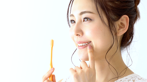 笑顔の女性